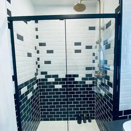 L'oasis Angevine - Balneo, Sauna, Cinema & Parking דירה אנז'ה