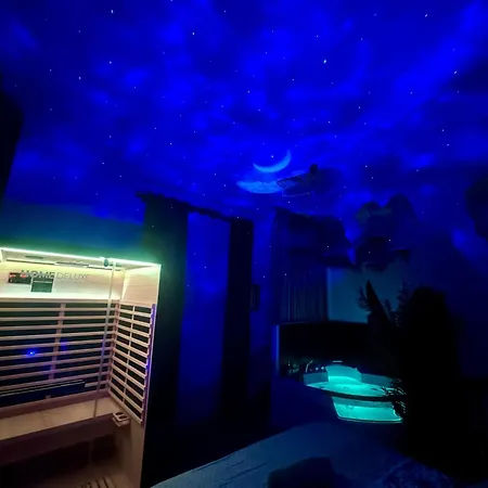 L'oasis Angevine - Balneo, Sauna, Cinema & Parking Apartamento