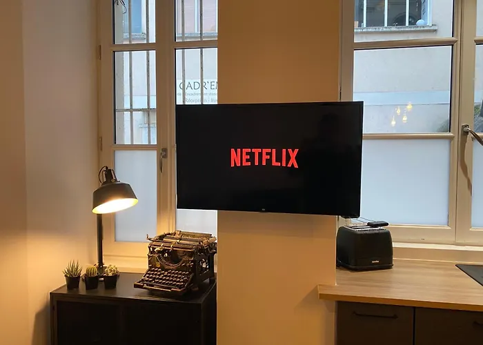 L'oasis Angevine - Balneo, Sauna, Cinema & Parking * Angers